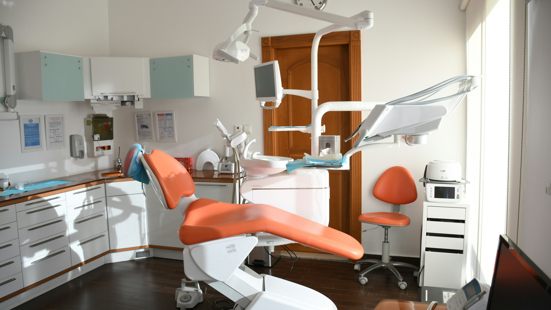 Les signes révélateurs d'une urgence dentaire : comment reconnaître les symptômes ?